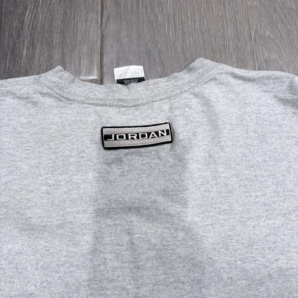 Vintage Y2K Jordan Brand Long Sleeve Shirt XL Gray Embroidered Shield Logo 2000s